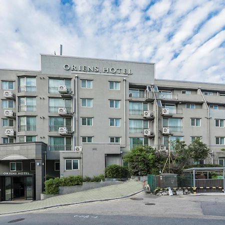 Oriens Hotel & Residences Myeongdong Сеул Экстерьер фото
